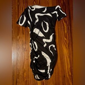 Elegant asymmetrical one shoulder camouflage short bodycon dress. Black